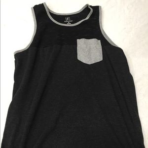 Tank top - Medium